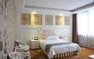 Kamar Tidur 7 Panda Cub Hotel 1227 Branch