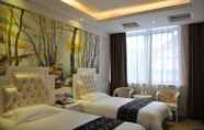 Kamar Tidur 5 Panda Cub Hotel 1227 Branch