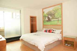 Bedroom 4 Panda Club Jiaotong University Branch