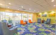 Lobby 6 Days Inn by Wyndham Absecon Atlantic City Area