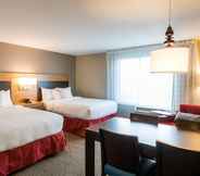 Bedroom 5 TownePlace Suites by Marriott Portland Beaverton