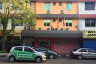 Ruang Umum Red Tomato Hotel