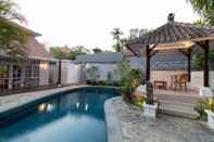 Kolam Renang Villa Miracle