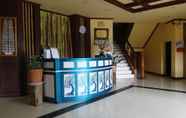 Lobi 4 Charming Lao Hotel