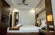 Bedroom 7 Hotel Mansha Regency