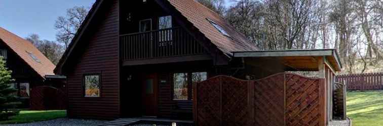 Exterior Loch Lomond Luxury Lodges