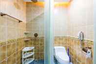 Phòng tắm bên trong Jes&Vic Lucky Home