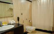 ห้องน้ำภายในห้อง 7 Hotel Baidyanath
