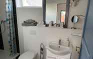 In-room Bathroom 7 Ostsee Radlerpension Peitz