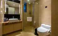 Toilet Kamar 3 Poltton International Service Apartment Hesheng Palza Branch