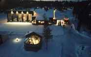 Atraksi di Area Sekitar 7 Santa's Igloos Arctic Circle