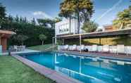 Swimming Pool 2 Villa Orange Charm Guesthouse