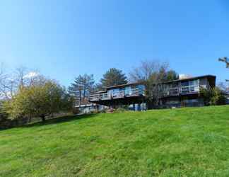 Exterior 2 Berkshire Mountain House