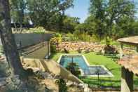 Swimming Pool Villa Saona