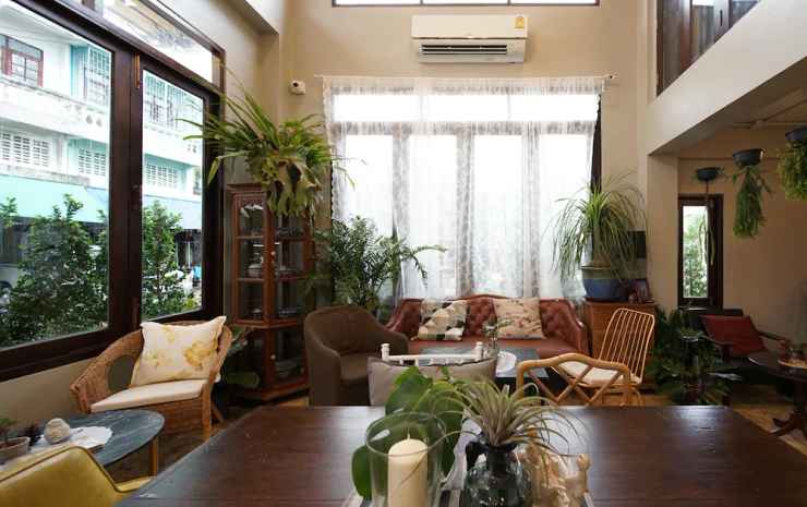 Na Vayla PaPlern Bangkok -