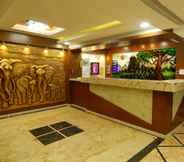 Lobby 7 Hotel Aadhi