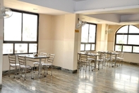 Functional Hall Hotel Kirti Plaza