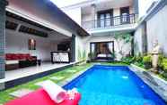 Swimming Pool 6 Luxury Family Three Bedroom Villa