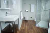 Toilet Kamar easyHotel Lisbon