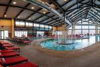 Swimming Pool Gaylord Rockies Resort & Convention Center