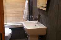 Toilet Kamar Castle Luxury Apartment lll