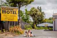 Exterior Goldmine Motel