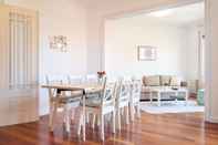 Common Space Stunning 4BR Apart in Sagrada Familia