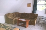 Lobi Vadásztanya Apartmanok