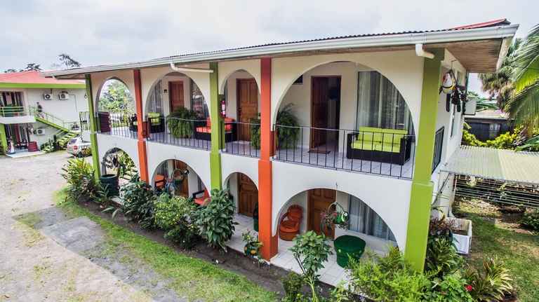 Room rate Hotel Las Flores Fortuna, La Fortuna from 17-02-2023 until 18-02-2023 Room rate Hotel Las Flores Fortuna, La Fortuna from 17-02-2023 until 18-02-2023