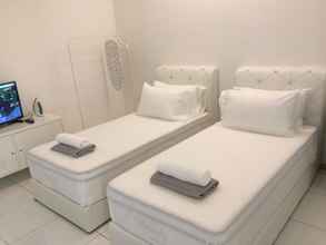 Kamar Tidur 4 Lawang Suite Corner Roomstay 2