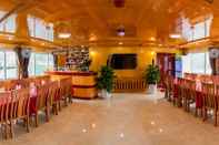 Bar, Kafe, dan Lounge Azela Cruise