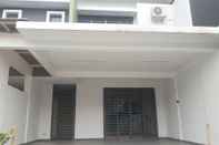 Exterior Tampoi Homestay