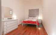 Kamar Tidur 2 Bairro Alto Cosy by Homing