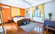 Kamar Tidur 5 Nimman Elegant Garden Villa