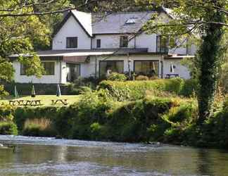 Exterior 2 Dolbrodmaeth Riverside B&B