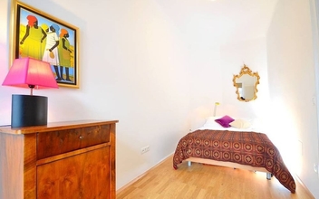 Kamar Tidur 4 Vienna Residence Bright Apartment for 2 in Central but Quiet Location