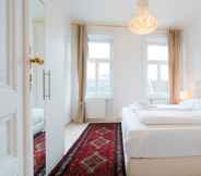 Bedroom 3 Vienna Residence Spacious Viennese Apartment for up to 5 Happy Guests