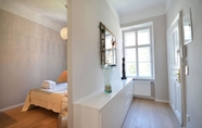 Bilik Tidur 5 Vienna Residence Lucious Business Apartment for 2 Near the Medical University