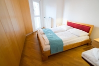 Bedroom Vienna Residence Elegant Apartment for 2 Near the Famous Mariahilferstrasse