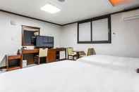 Bedroom Donghae Gloria Tourist Hotel