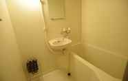 In-room Bathroom 6 Shin Nippombashi apartment