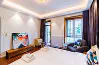 Kamar Tidur Carnival Villa with 5 BRs