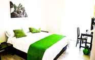 Kamar Tidur 5 Ficurinia Guest House