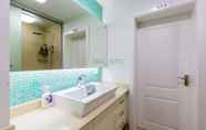 In-room Bathroom 6 Summer Villa with 5 BRs