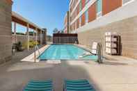 Swimming Pool Home2 Suites by Hilton Statesboro