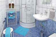 Toilet Kamar Haus Eveline