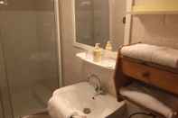 In-room Bathroom Le Bouchon des Aravis