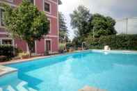 Hồ bơi Hotel Casa Vitorio