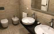 Toilet Kamar 7 1 Suite Firenze