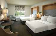 Bedroom 4 Holiday Inn & Suites Philadelphia W - Drexel Hill, an IHG Hotel